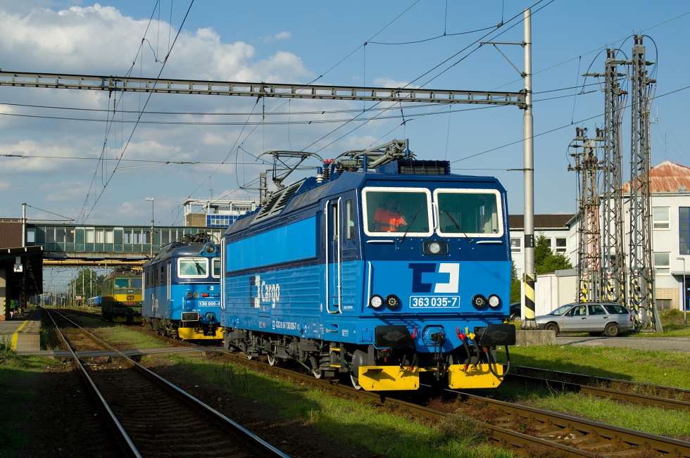 363 035-7