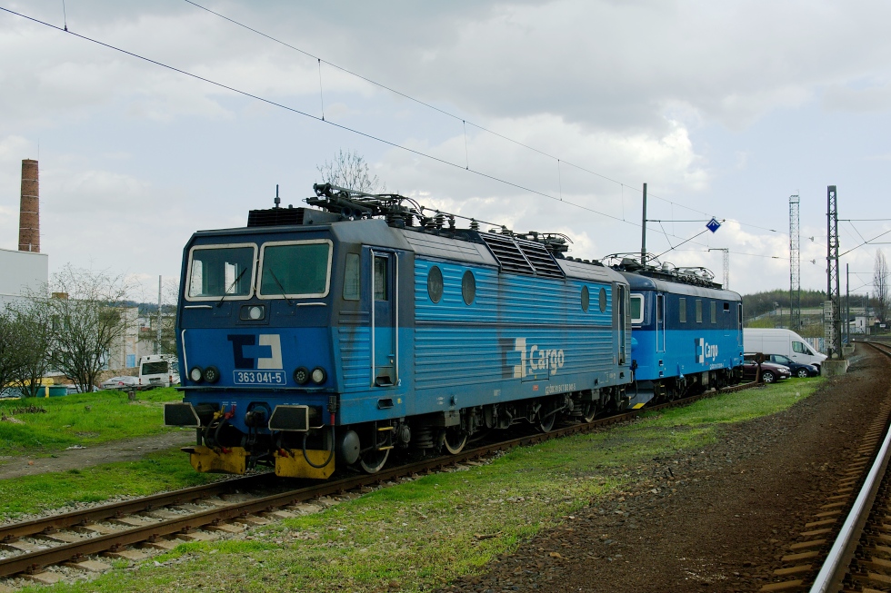 363 041-5