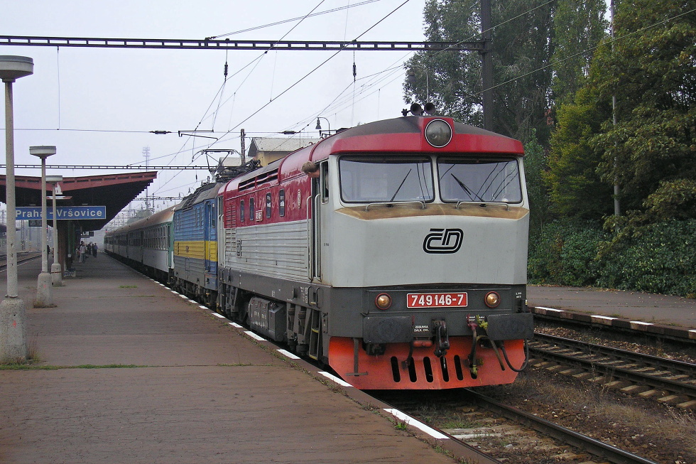 749 146-7