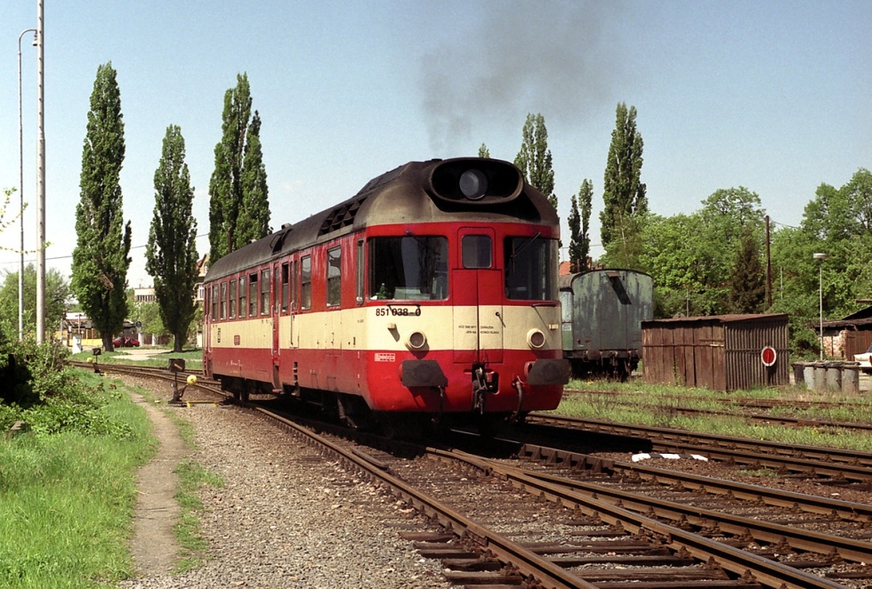 851 038-0