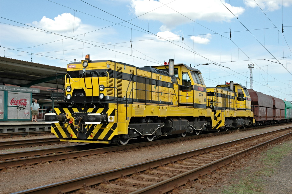 741 705-8