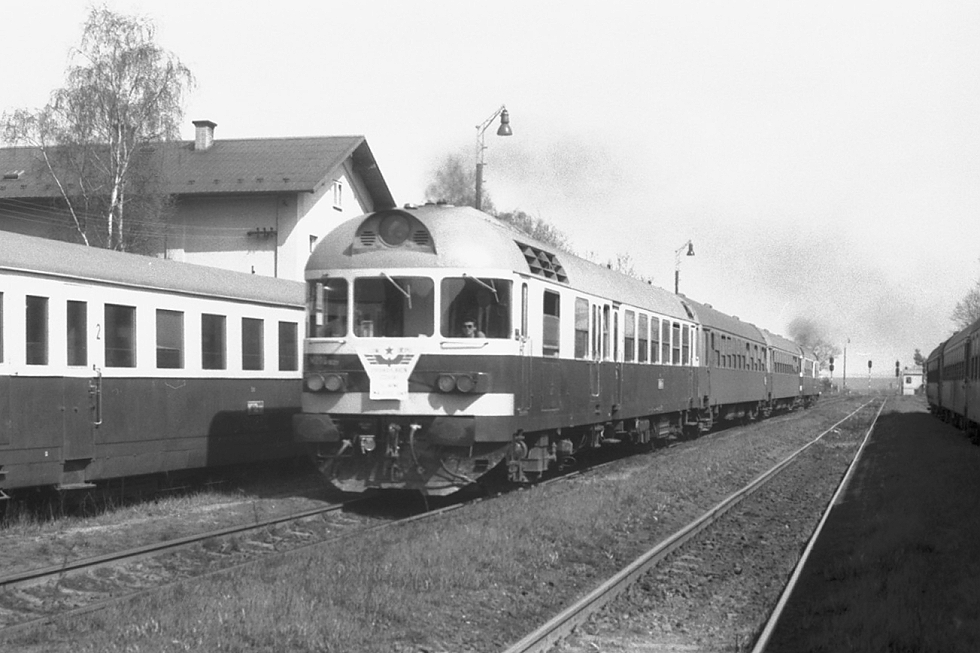 M296.1021