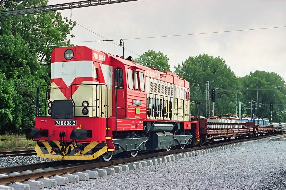 740 898-2