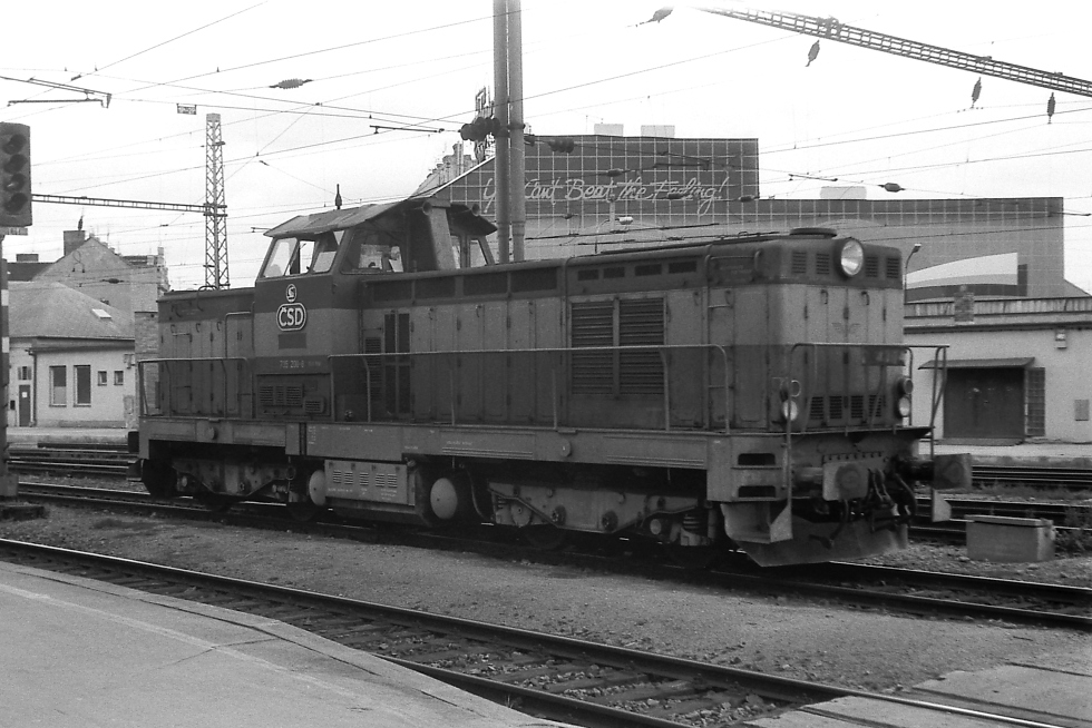 735 200-8