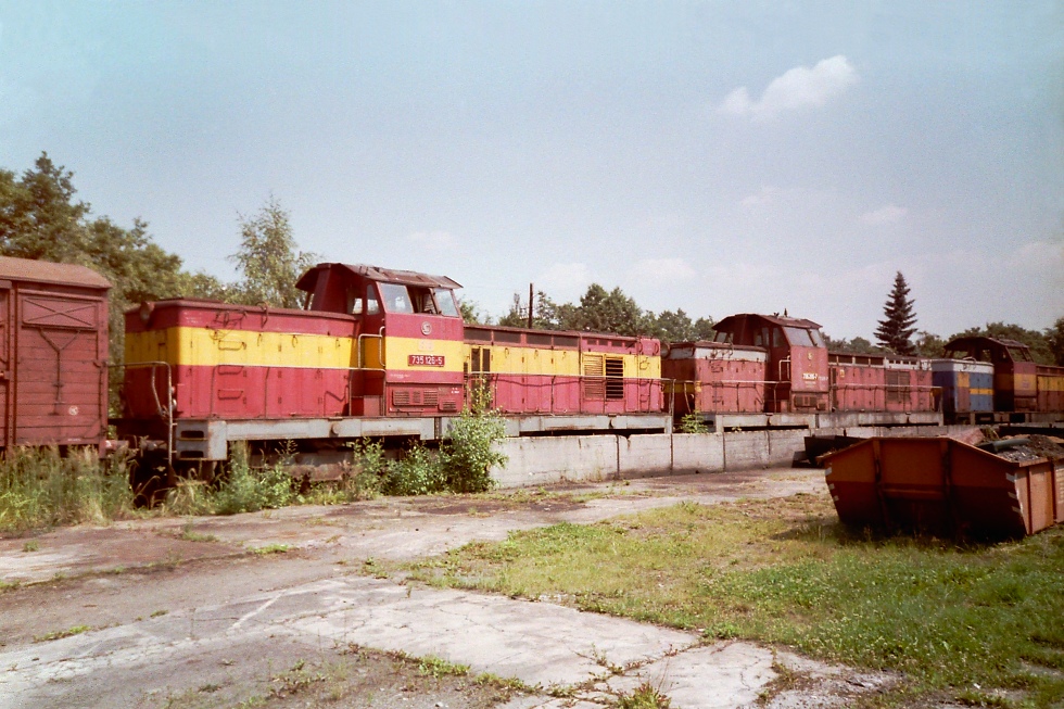 735 126-5