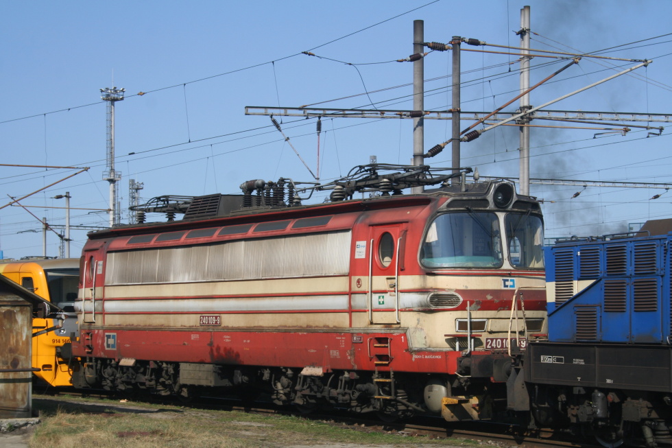 240 109-9