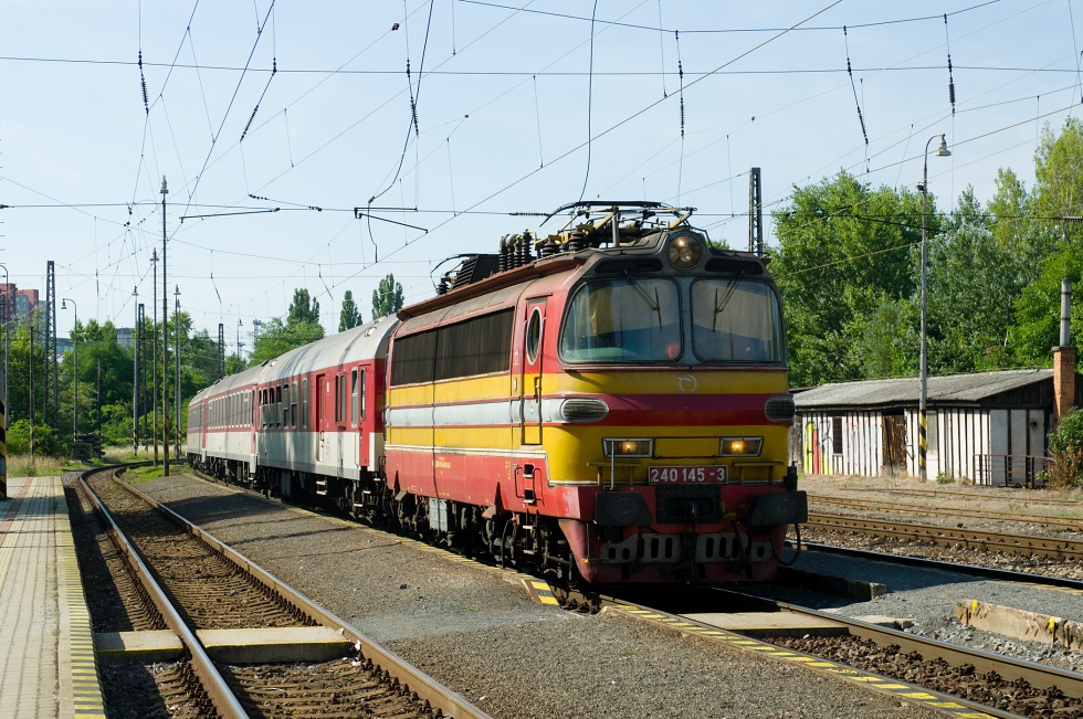 240 145-3