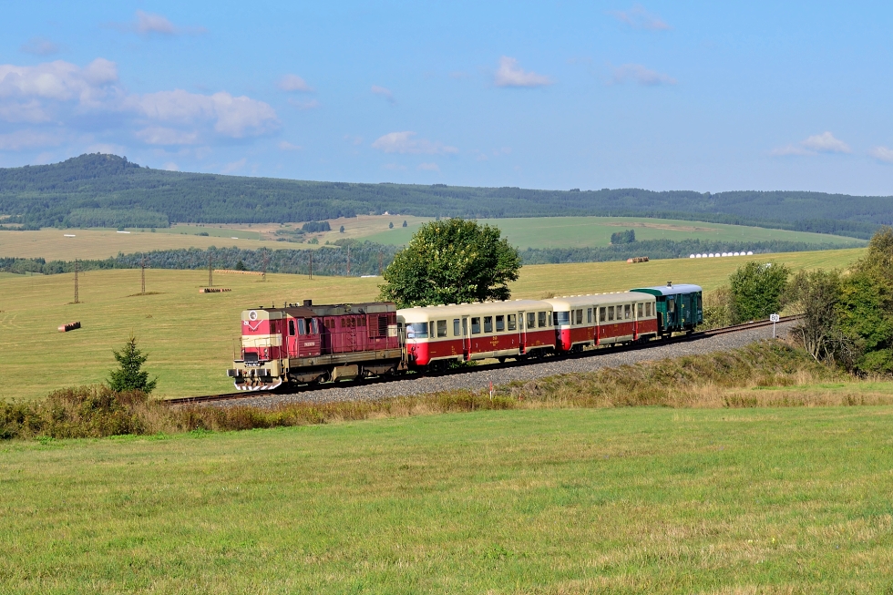 742 187-8