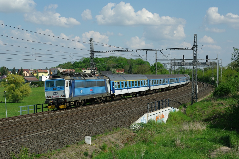 163 069-8