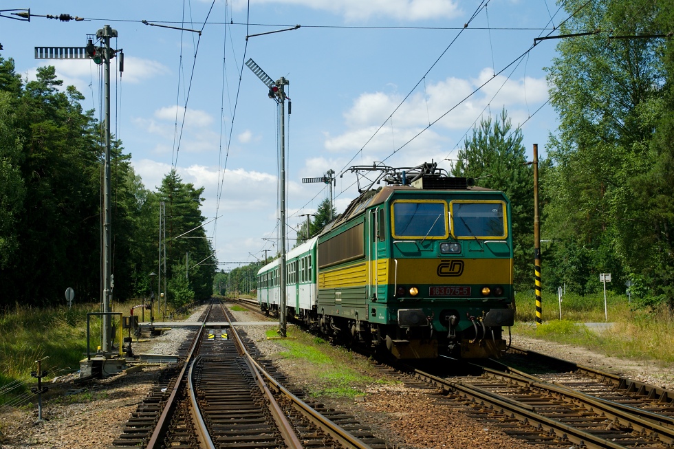163 075-5