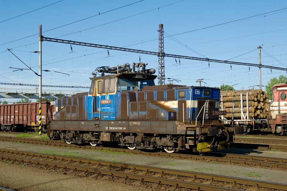 210 054-3