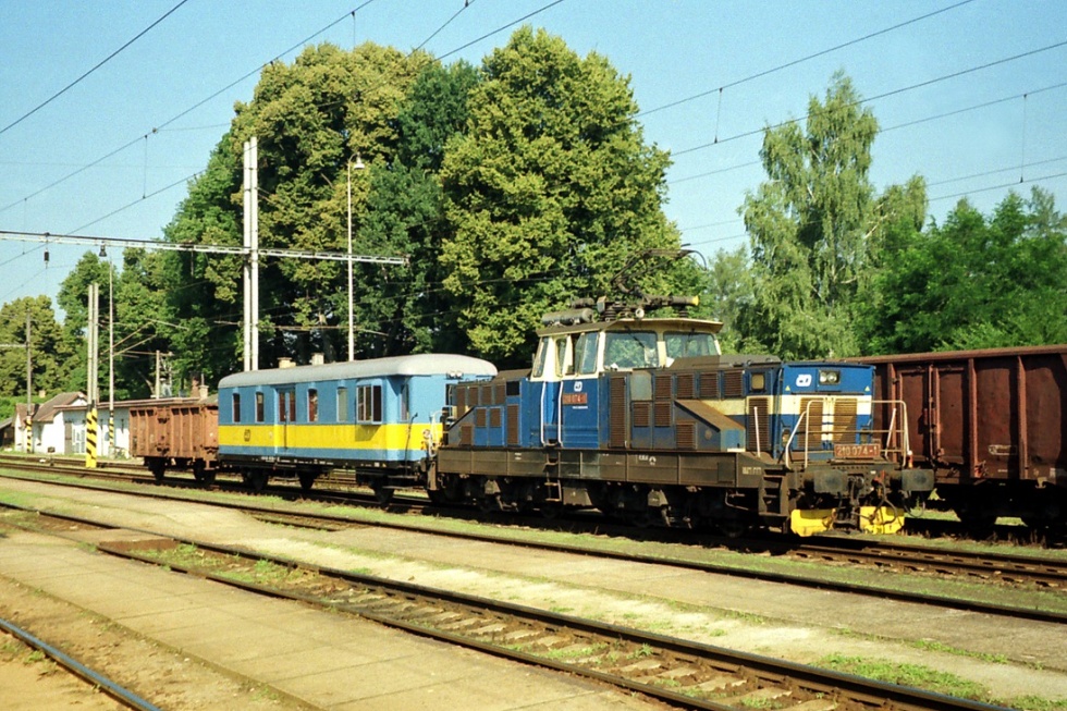 210 074-1