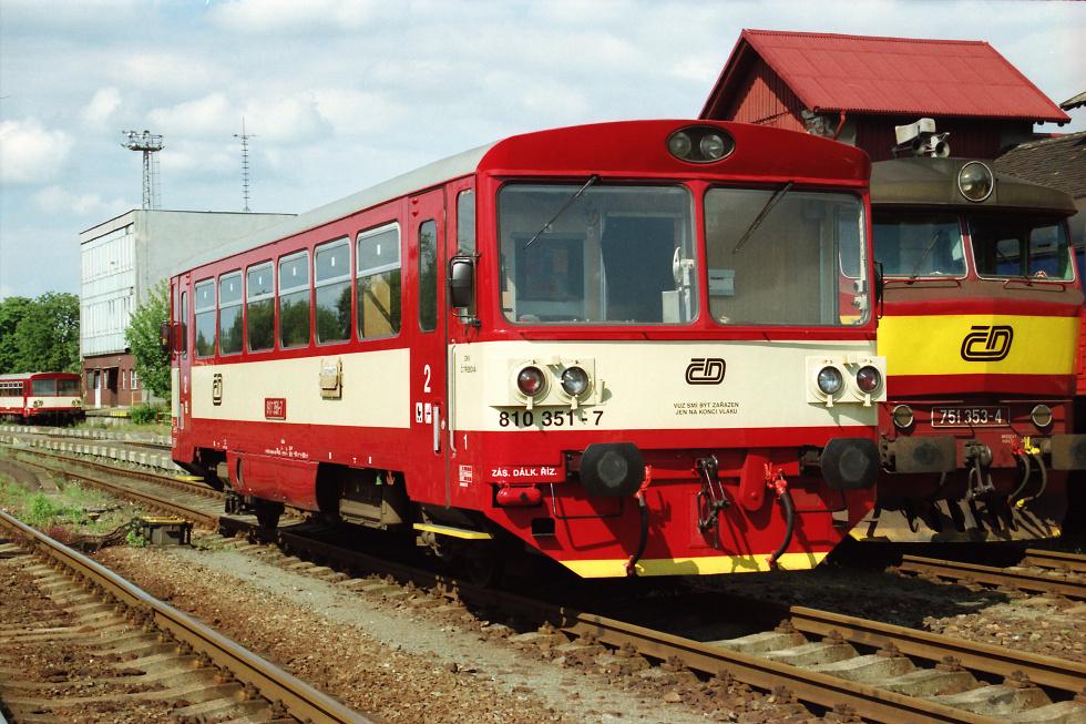 810 351-7