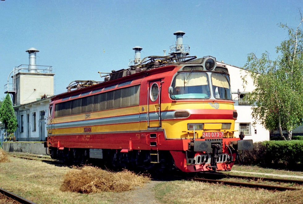 240 073-7