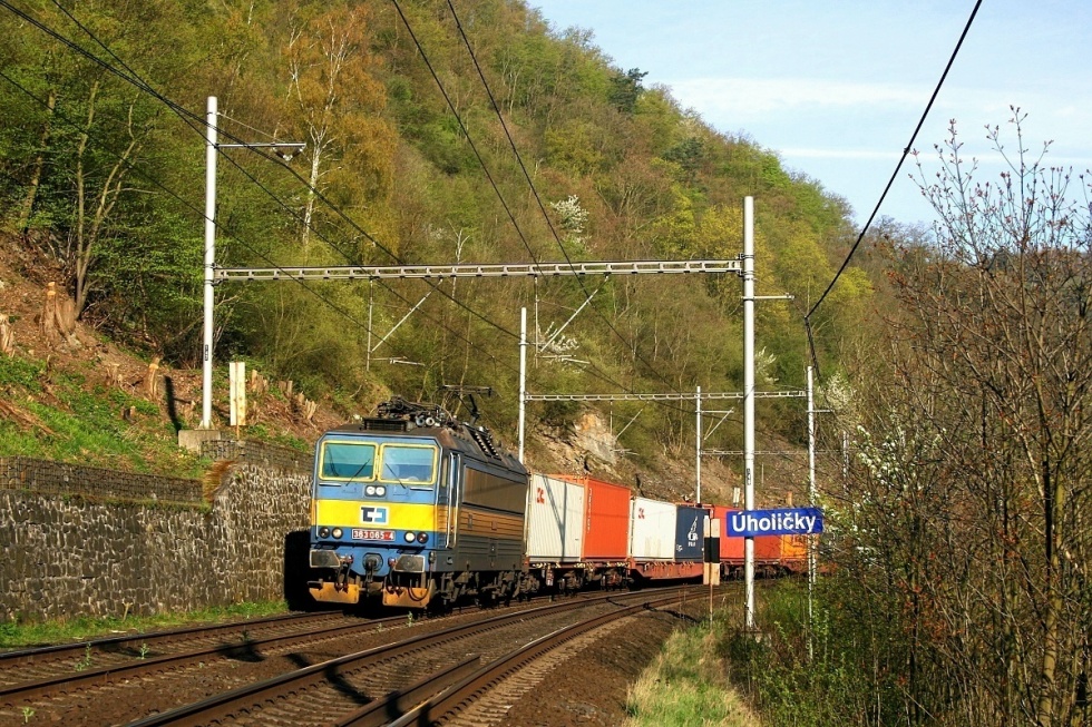 363 065-4