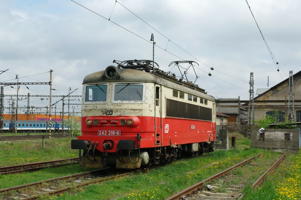 242 218-6