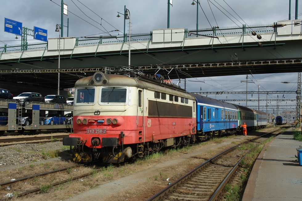 242 258-2