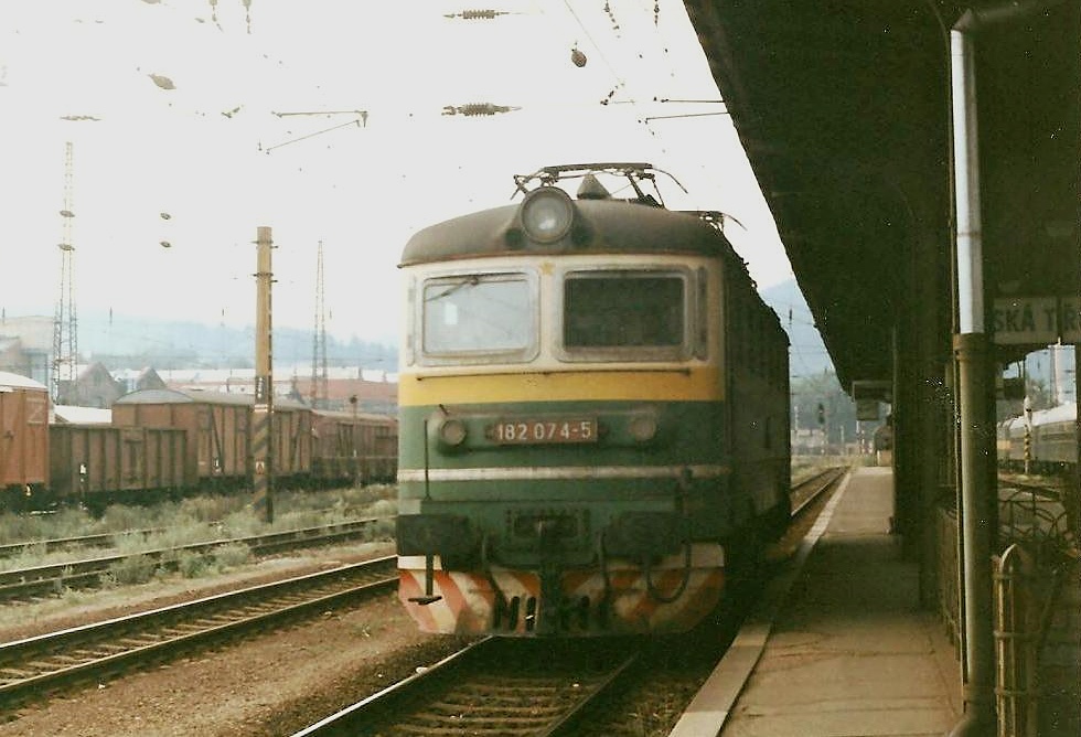182 074-5