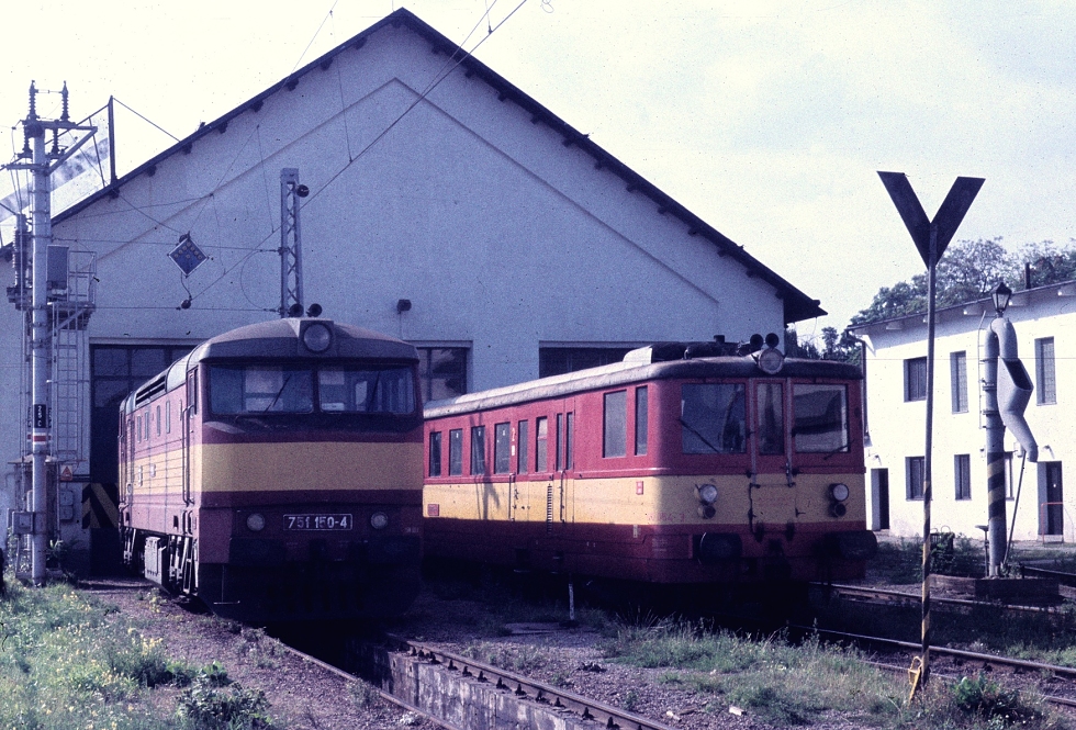 751 150-4