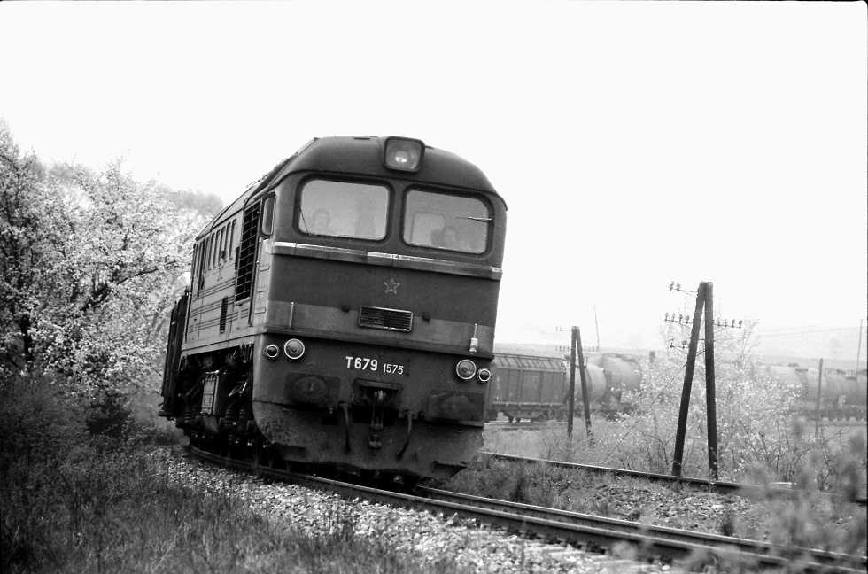 781 575-6
