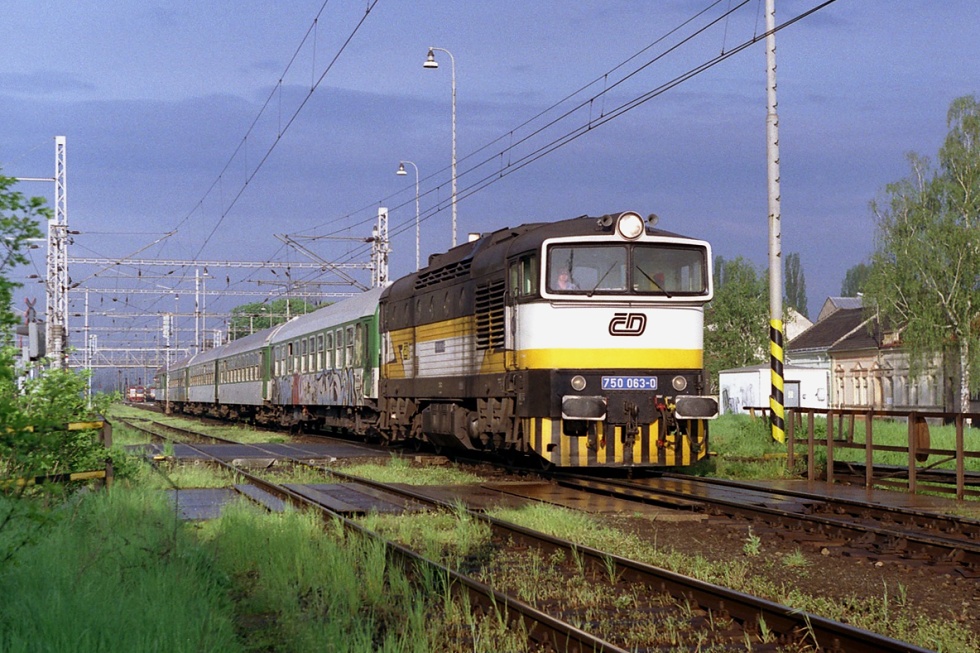 750 063-0