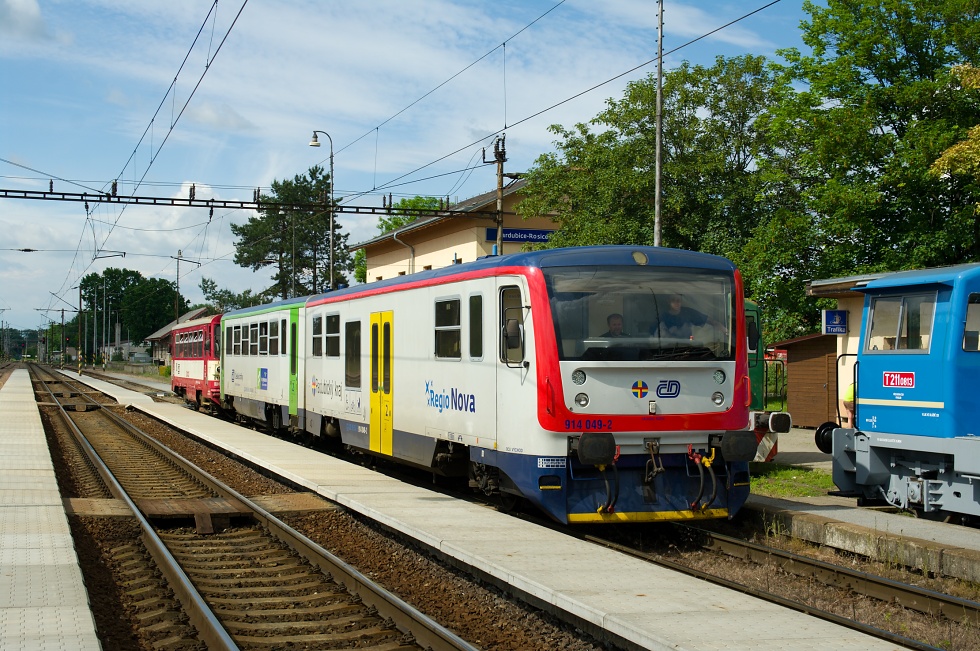 814 049-3