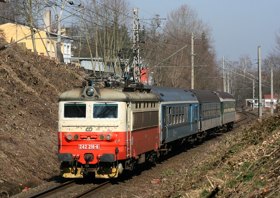 242 218-6