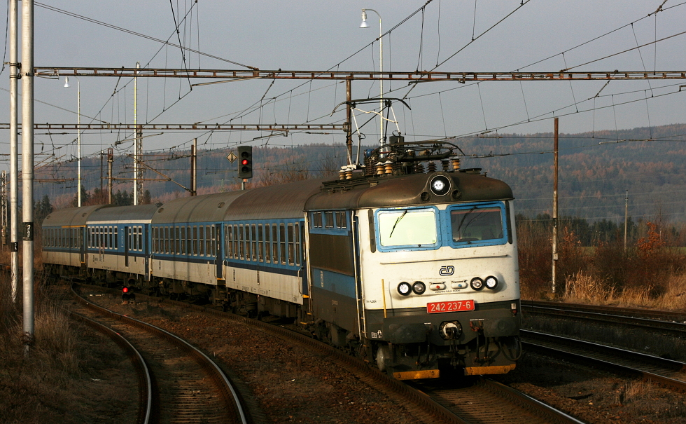 242 237-6