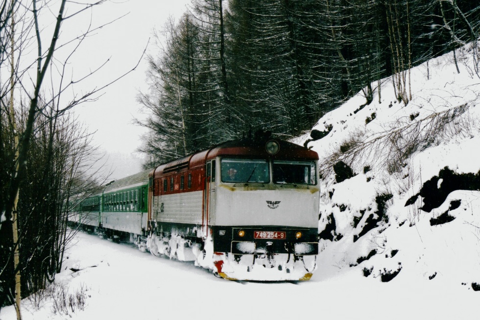 749 254-9