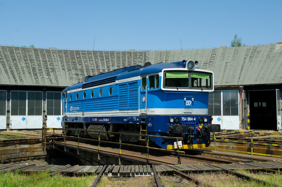 754 064-4