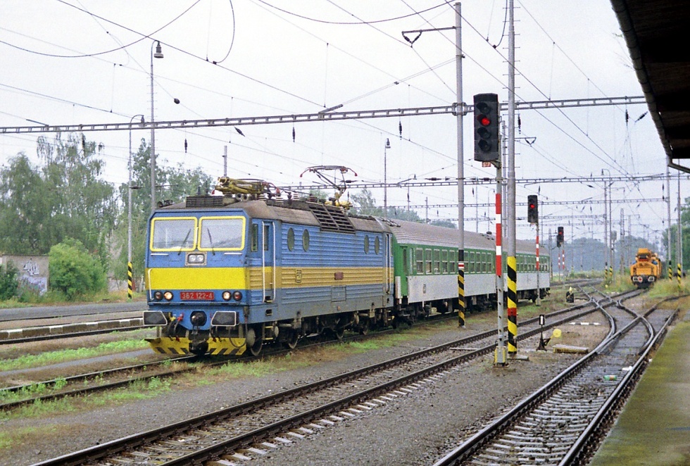 362 122-4
