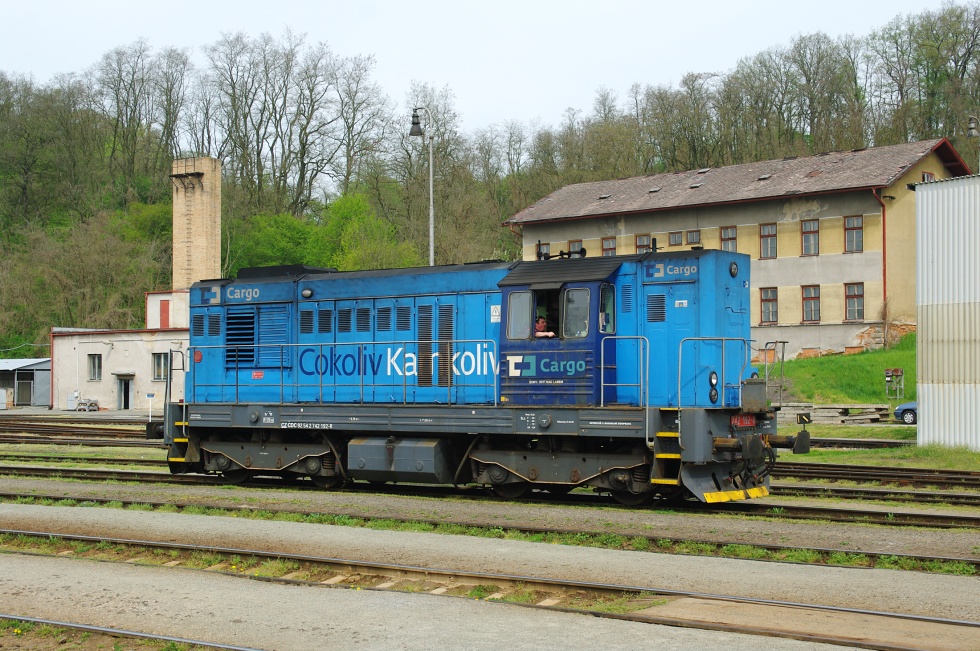 742 192-8