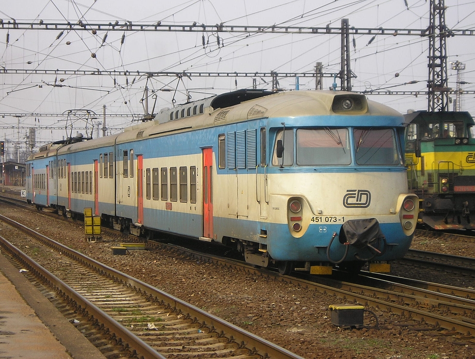 451 073-1