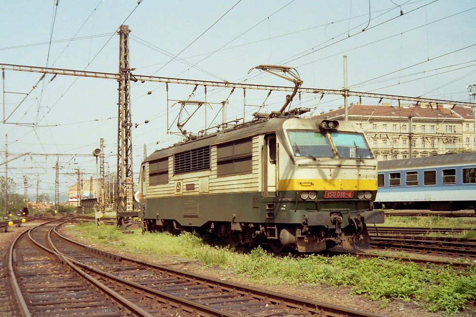 150 016-4