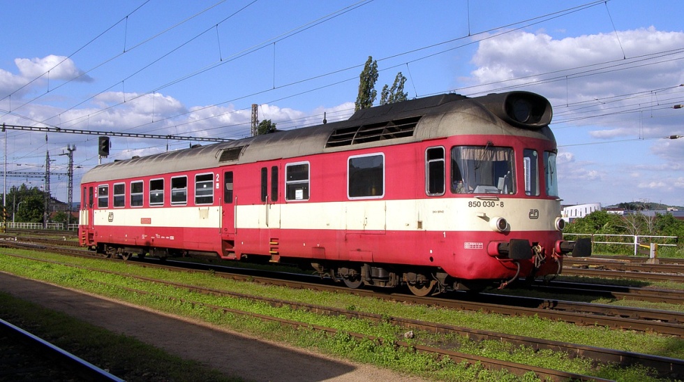 850 030-8