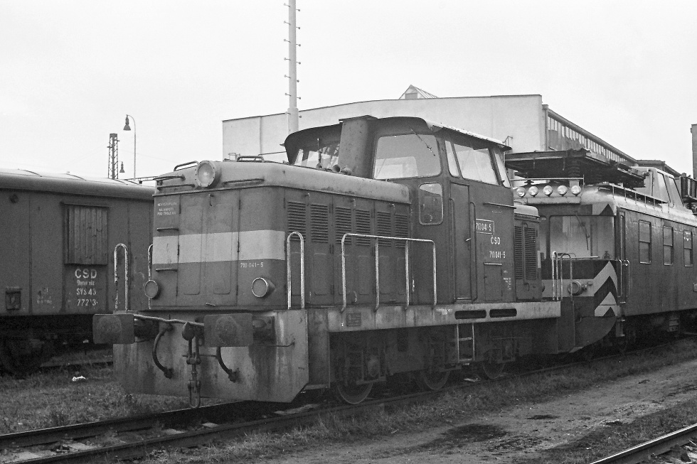 710 041-5