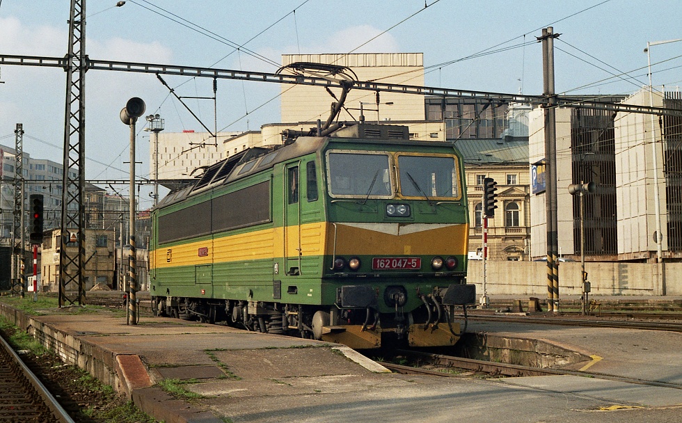 162 047-5