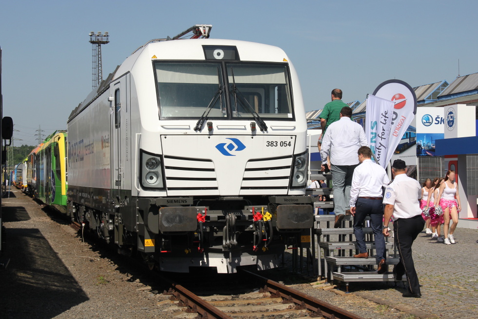 383 054-4