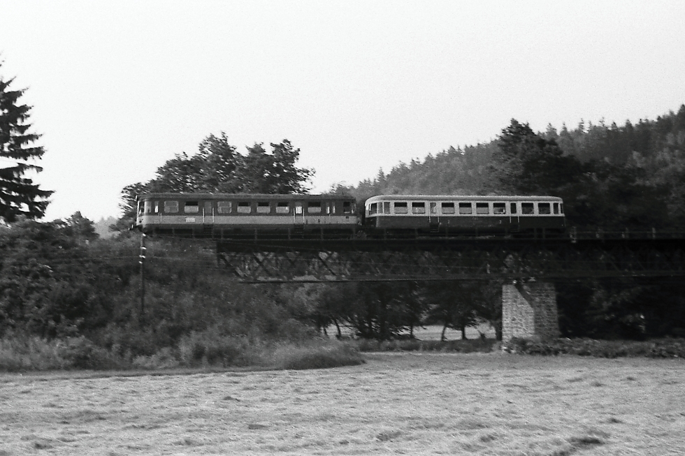 820 099-0