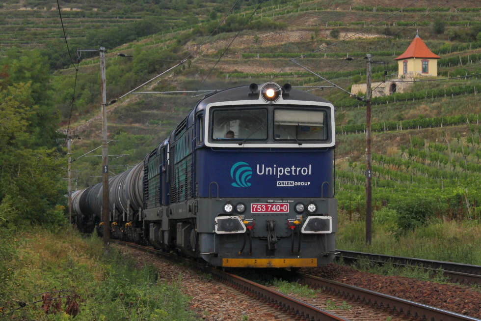753 740-0