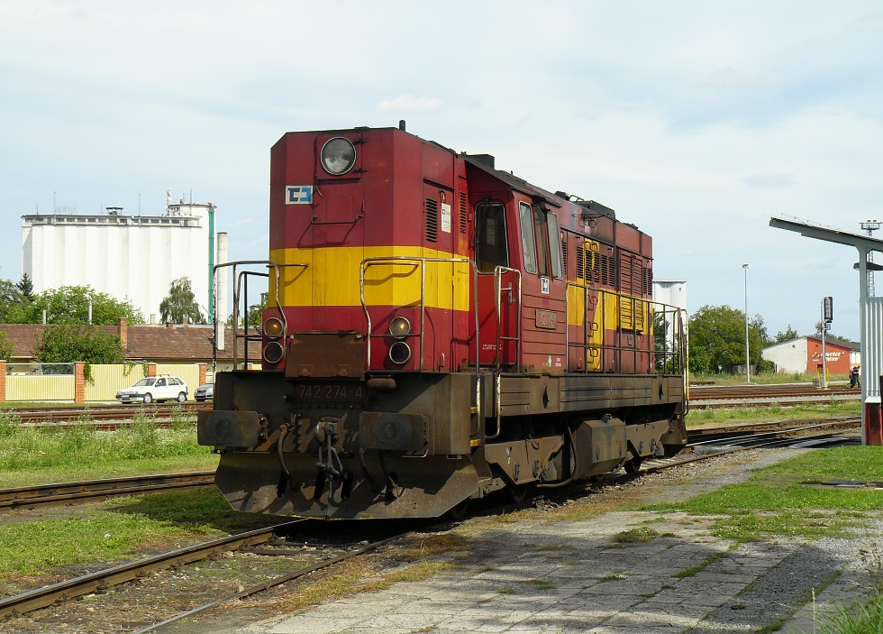 742 274-4