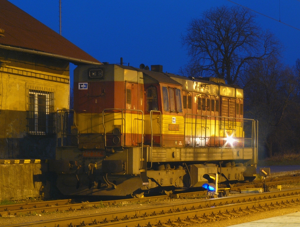 742 347-8