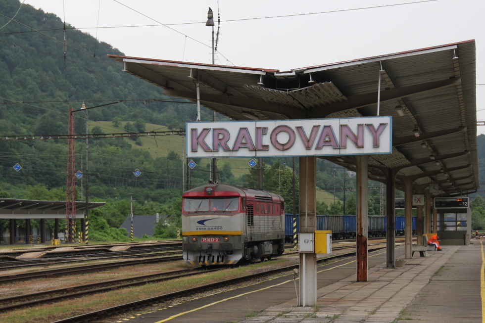 751 037-3