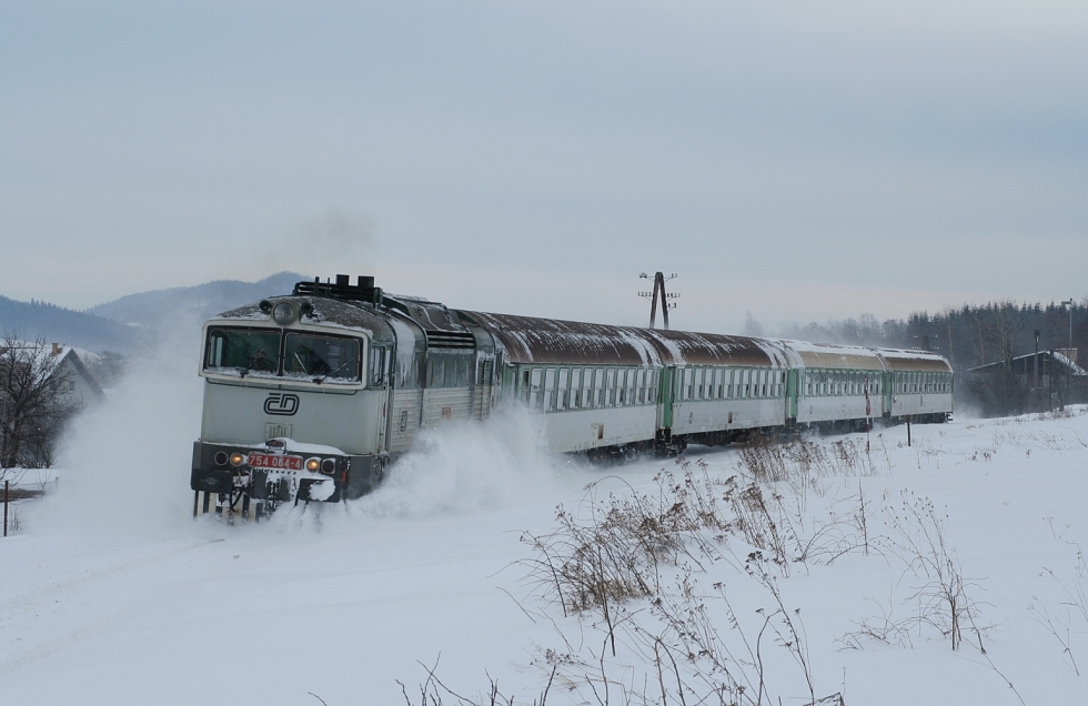 754 064-4