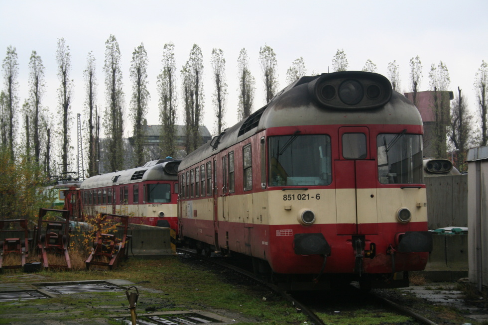 851 021-6