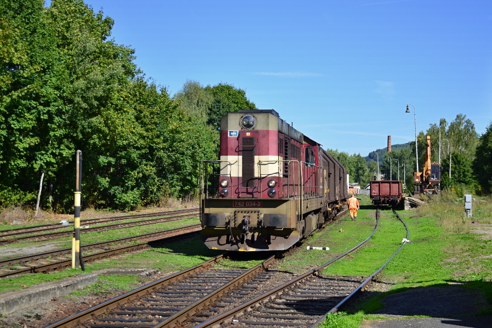 742 034-2