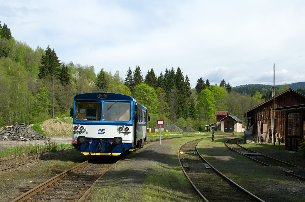 810 652-8