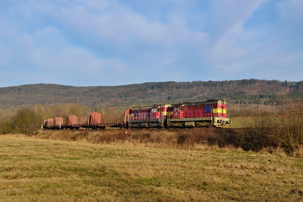 742 372-6