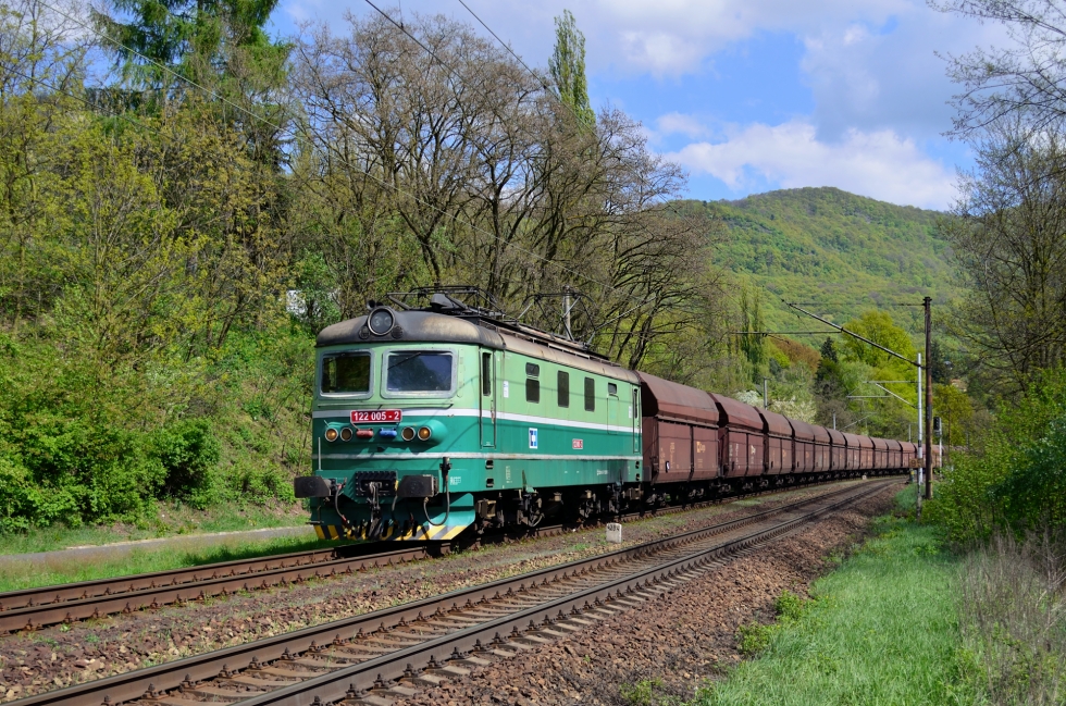 122 005-2