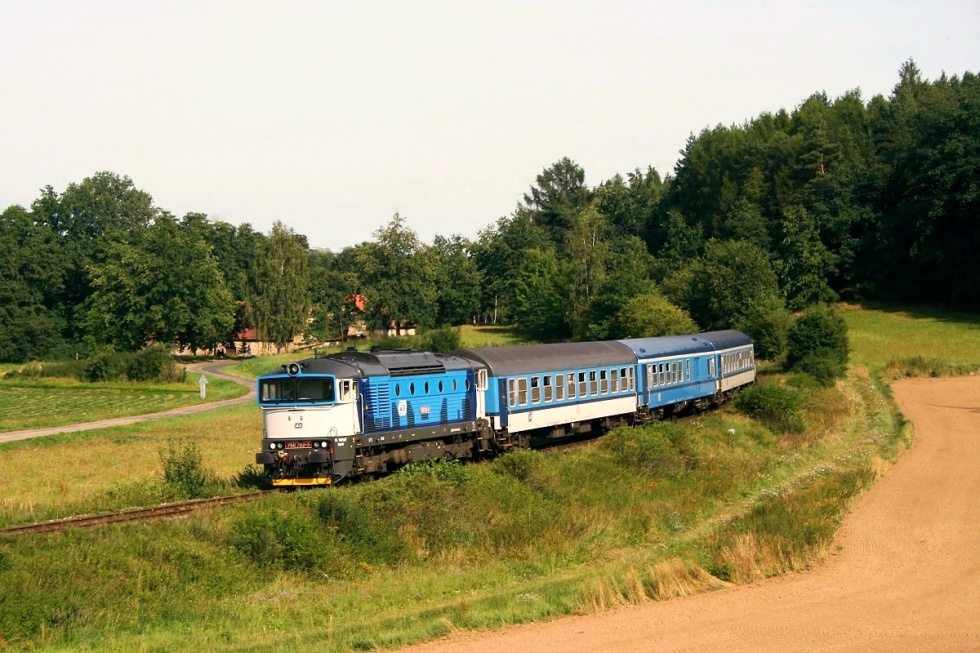 750 702-3